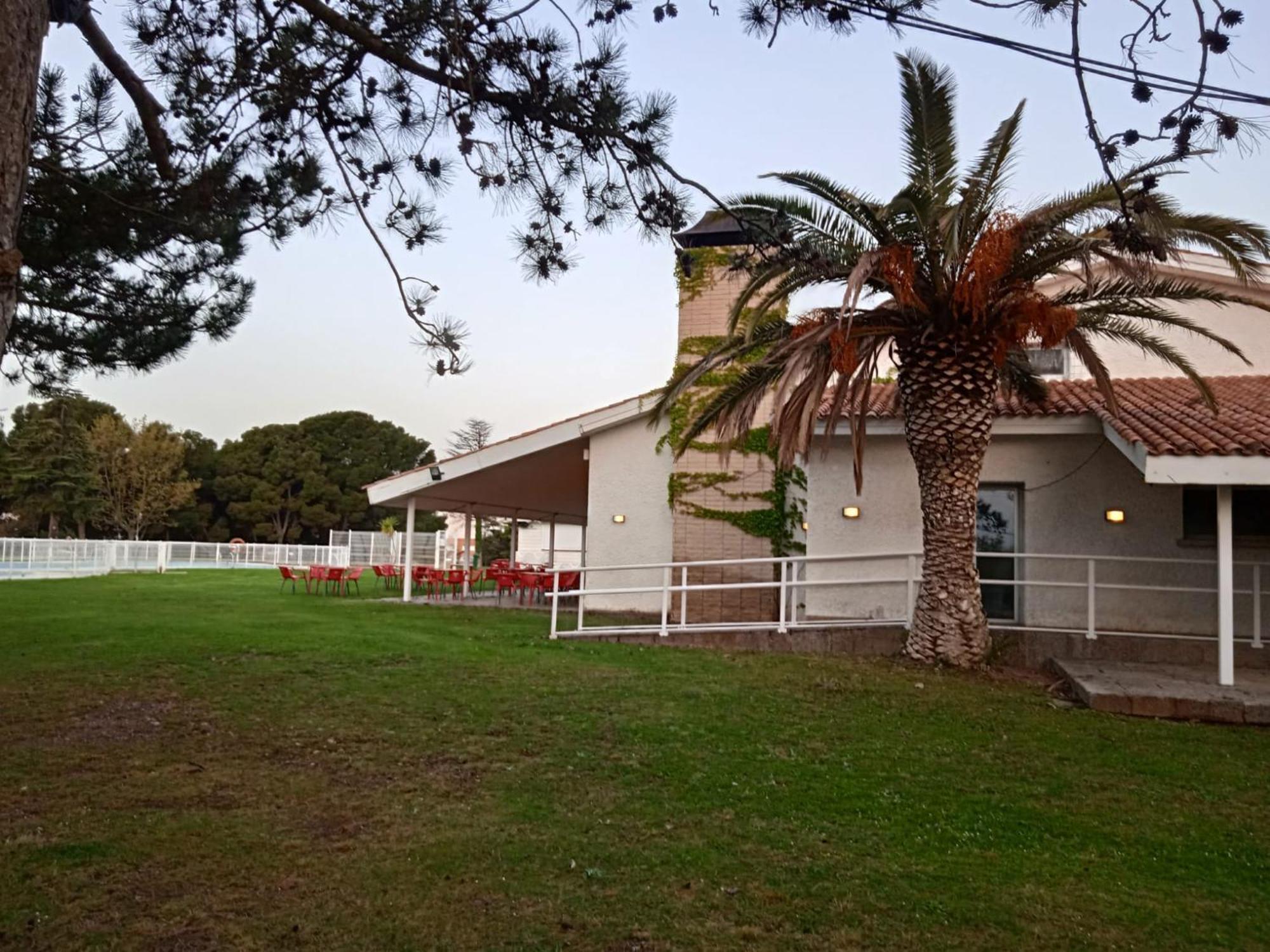 Albergue Zaragoza Camping ภายนอก รูปภาพ